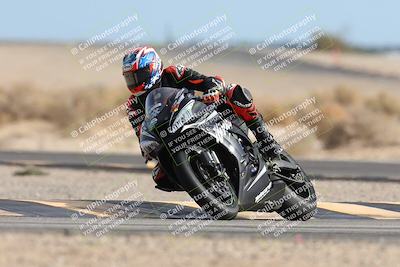 media/Nov-16-2025-Race Pace (Sun) [[8c5fa54630]]/Verified Riders/9-Turn 16 (150pm)/